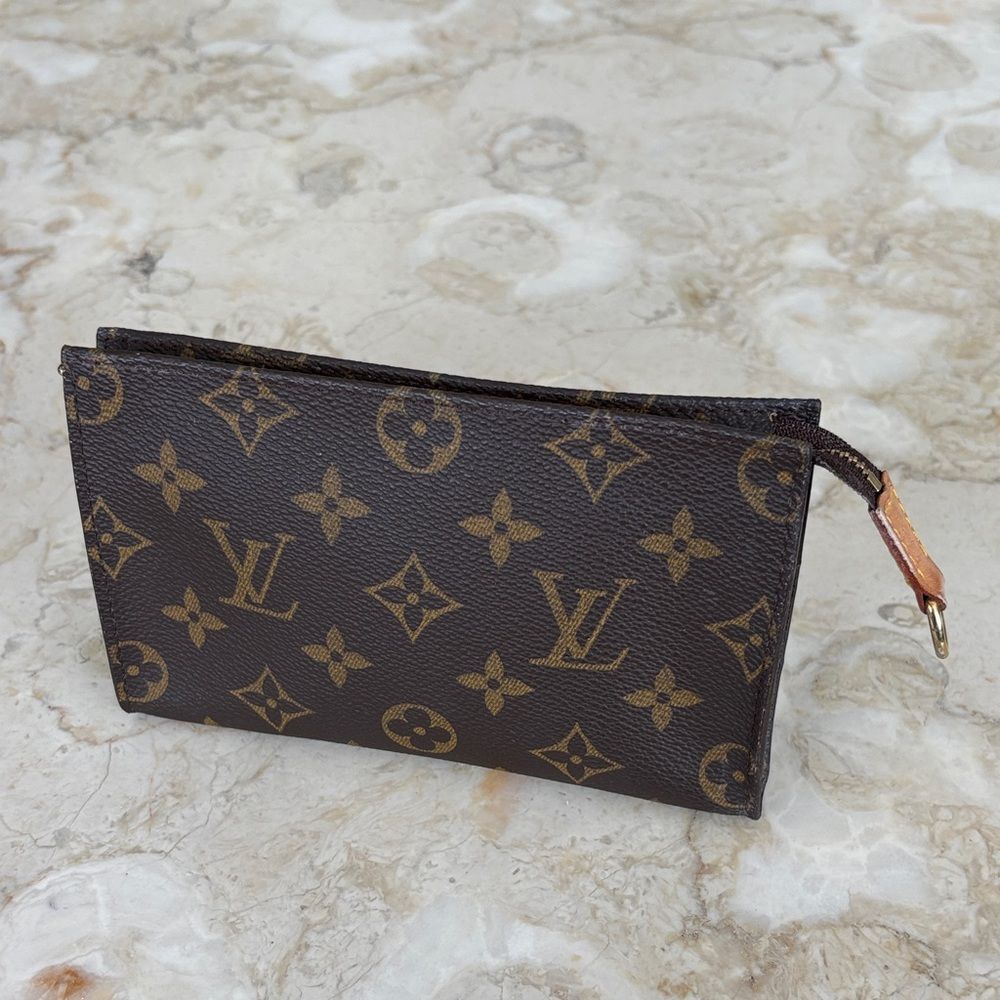 Louis Vuitton Monogram Cosmetics a Zippered Pouch (Bucket PM) Purse Brown